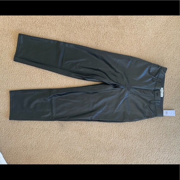 Curve Love Abercrombie Vegan Leather Pants - 90’s Straight - Short - Picture 2 of 3